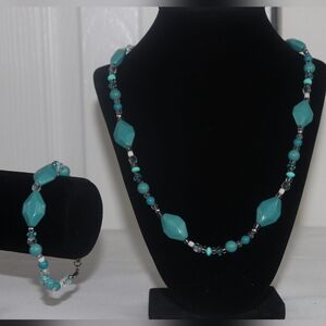 Elegant Turquoise Jewelry Set